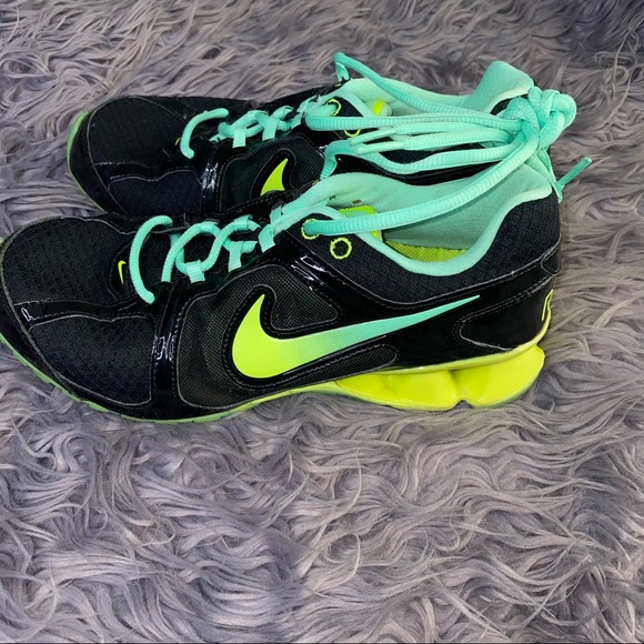 Women's Nike Reax 8 Running Shoes Size 8 - Picture 3 of 4